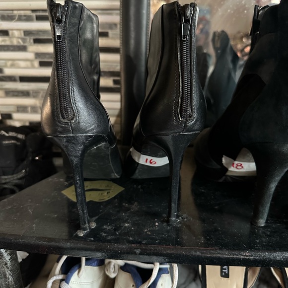 SHOEMINT UPPER LEATHER BOOTIES EXCELLEBT CONDITION - Picture 2 of 4